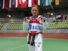 2009 : Dvojité zlato z Park pokalu, začínají cesty na Balkán